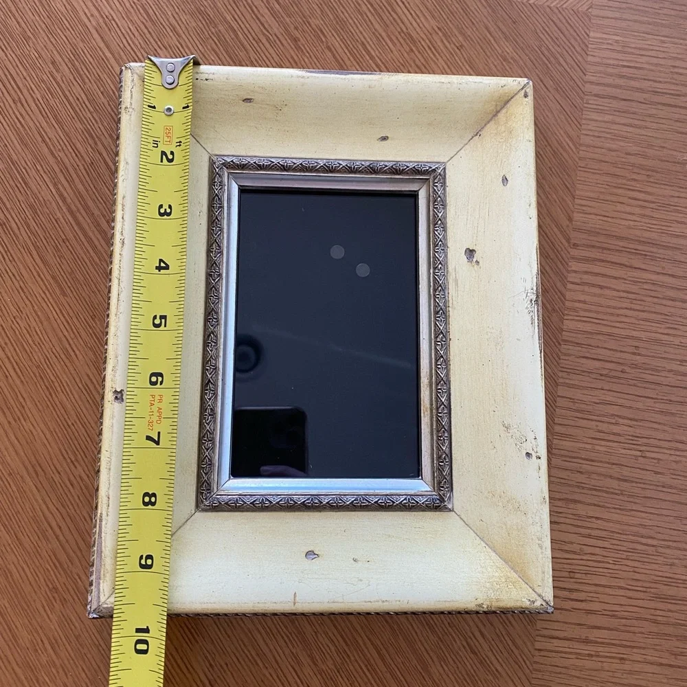 Antique Wood Frame 4x6 - Picture 3 of 5